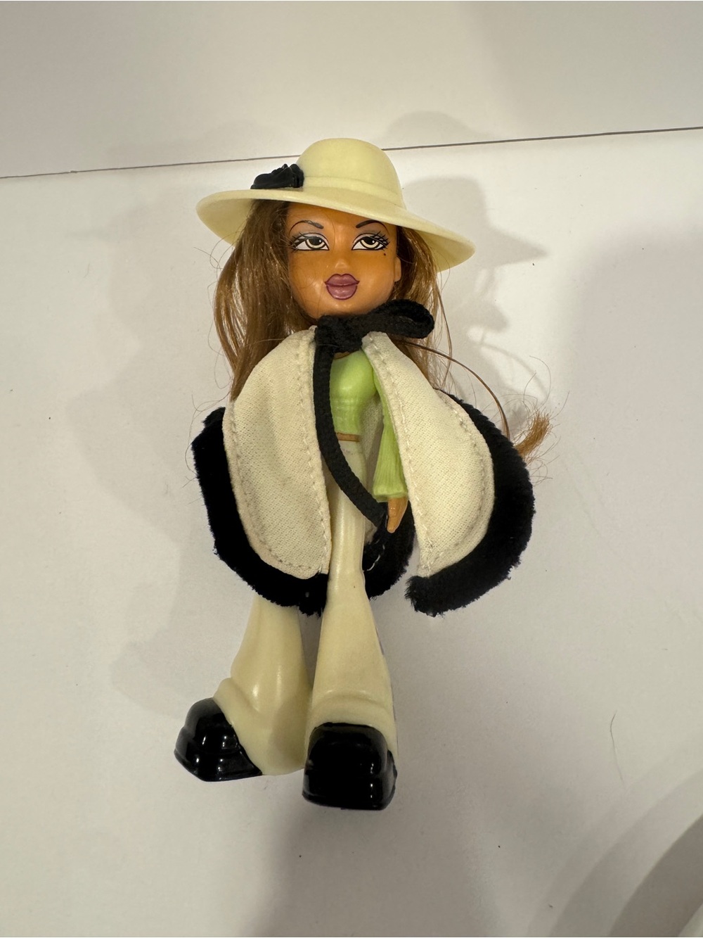 Cream Wide-Brim Hat with Black Trim - Women's Fashion Hat